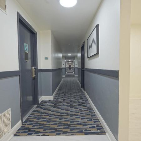 Greenwoods Inn & Suites Berlin المظهر الخارجي الصورة